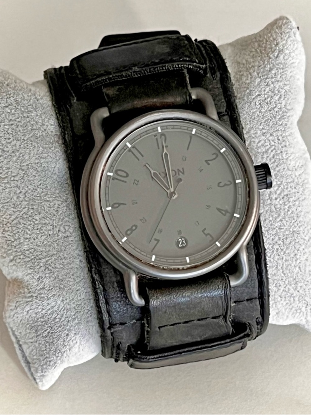 🔴SOLD!🔴 Nixon “Axe” leather cuff watch, Black/ Gunmetal
